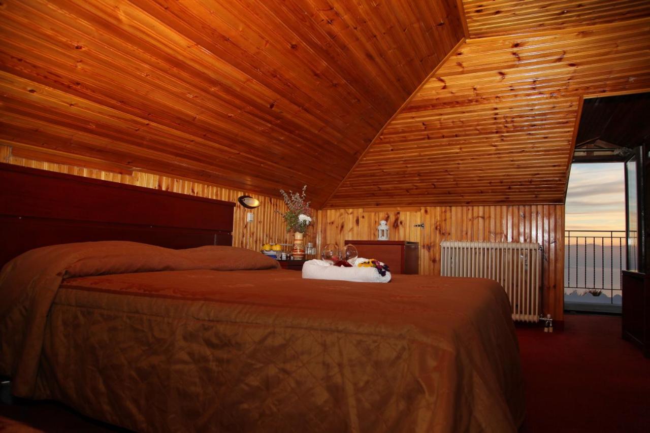 Tasia Mountain Hotel ハニア エクステリア 写真